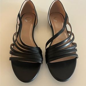 NWOT Black Sandals